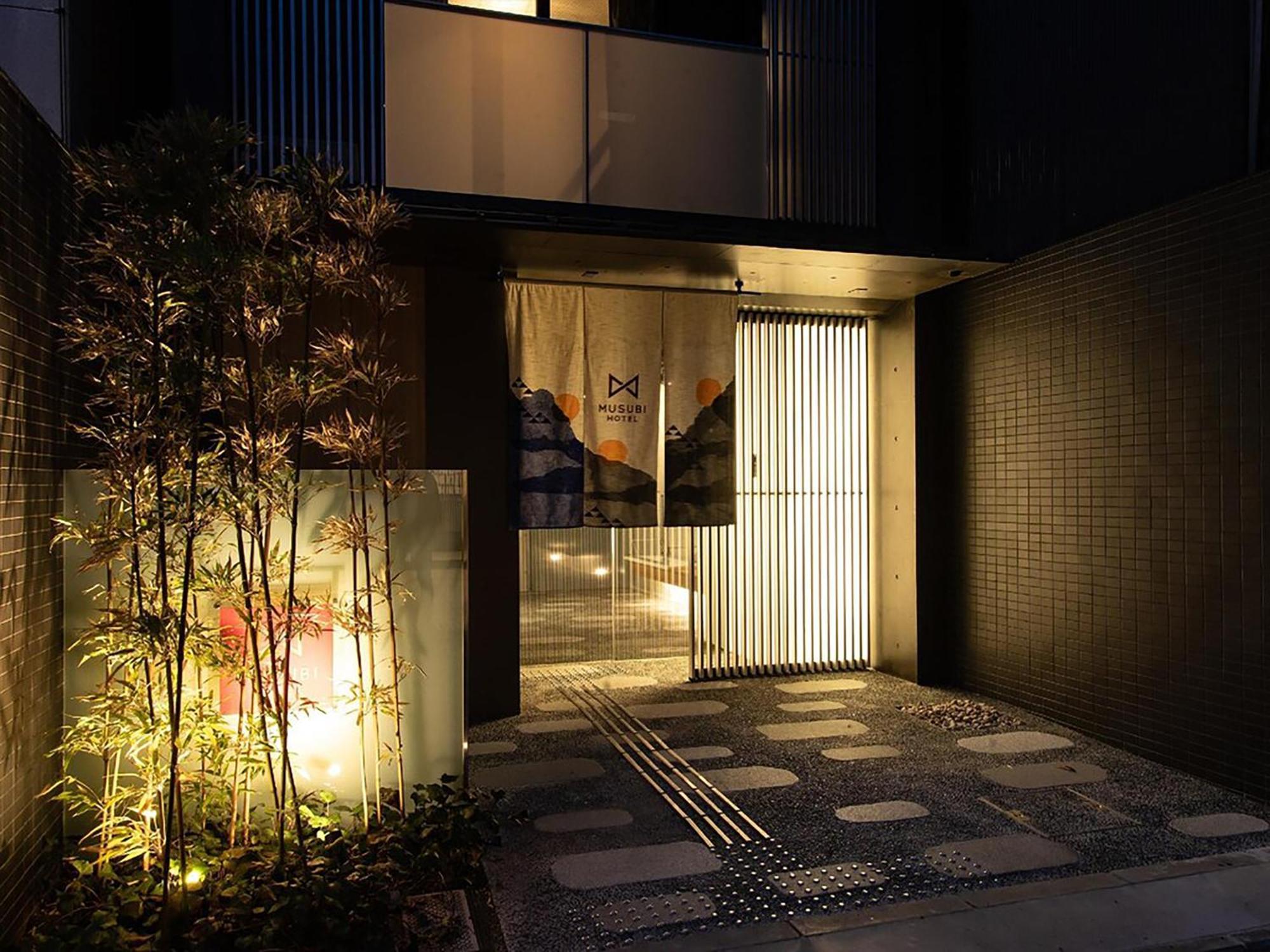 S Base Shijo-Omiya — Photos 2
